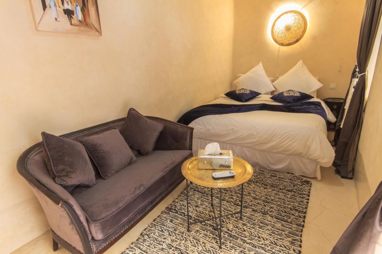 Riad La Porte De L'Oasis Marrakesh Exteriör bild