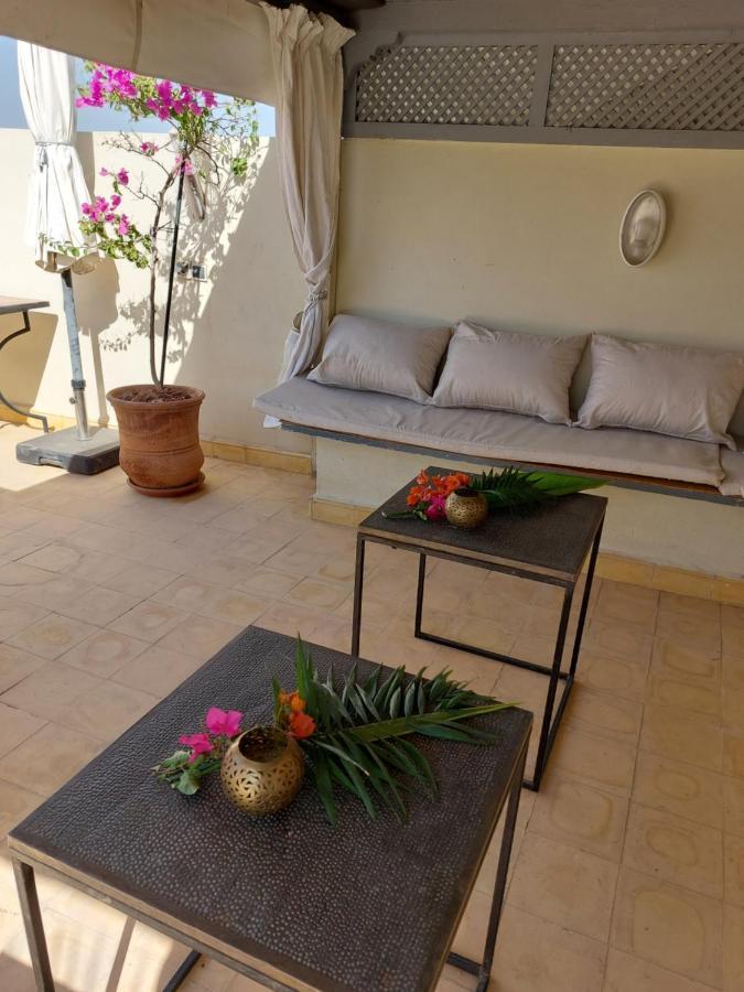 Riad La Porte De L'Oasis Marrakesh Exteriör bild